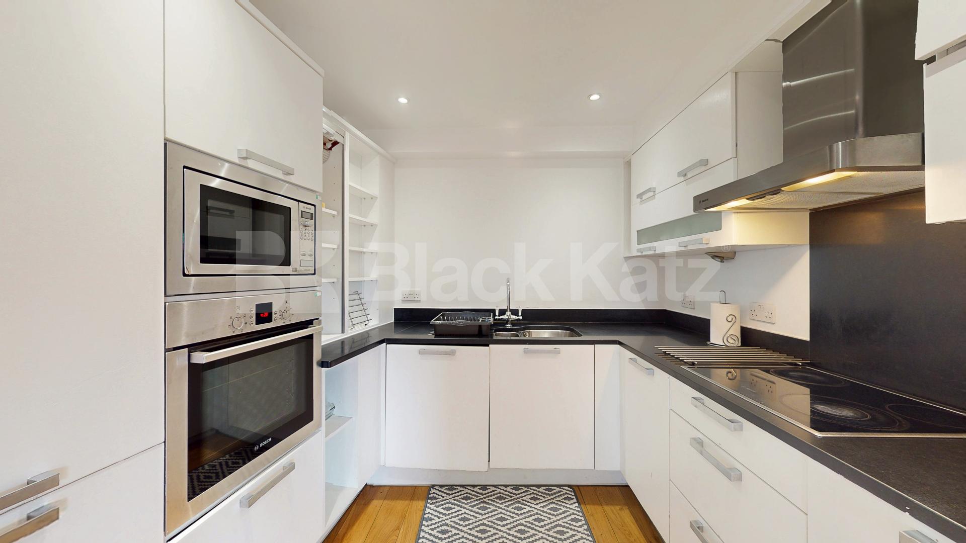 Bright & Spacious 2 Bed Apartment Moments from King’s Cross York Way, Holloway